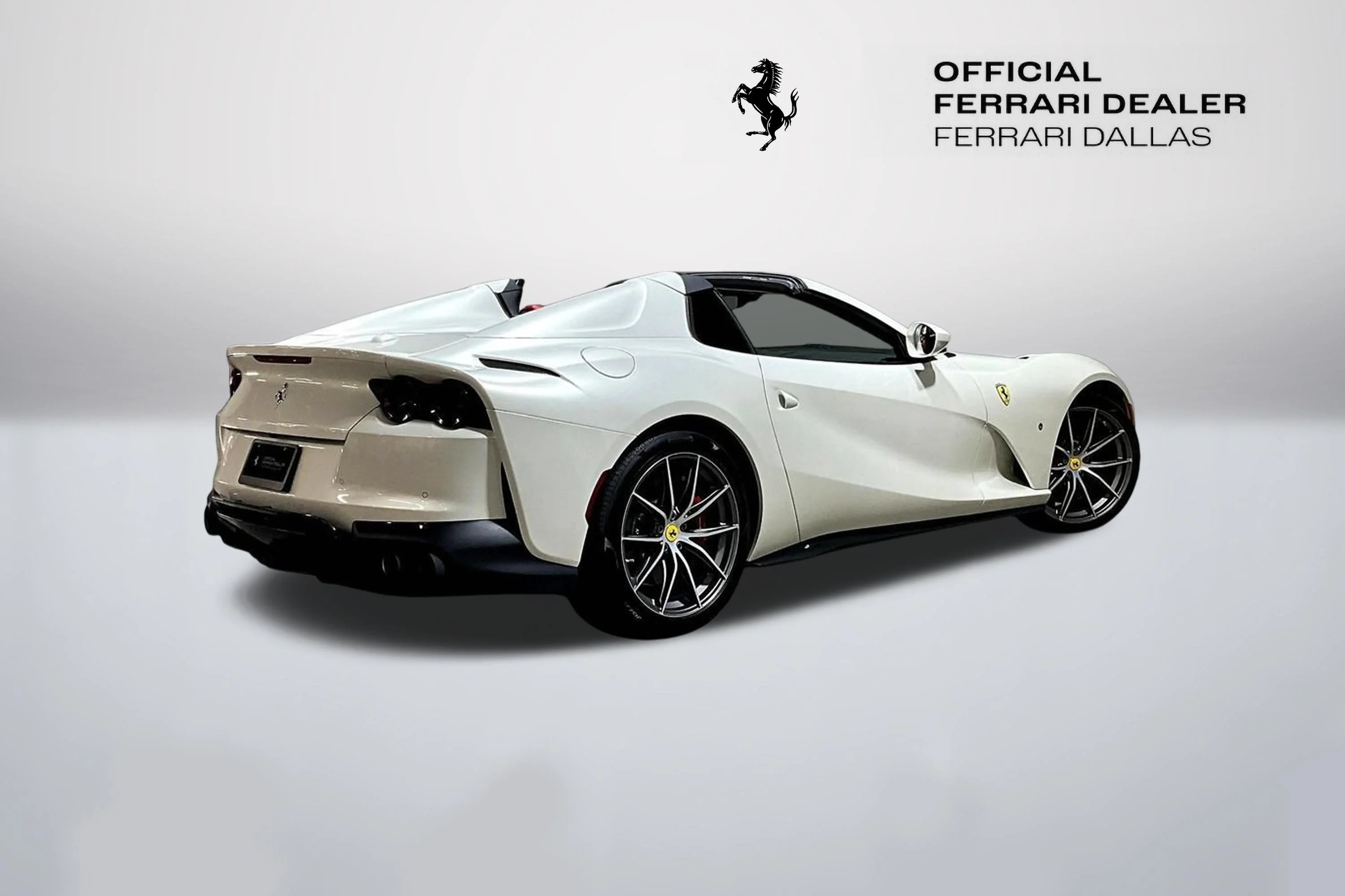 Used 2021 Bianco Italia Ferrari  image 7