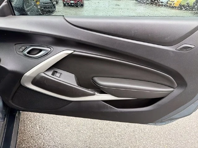 Used 2021 Gray Chevrolet 1LT image 22