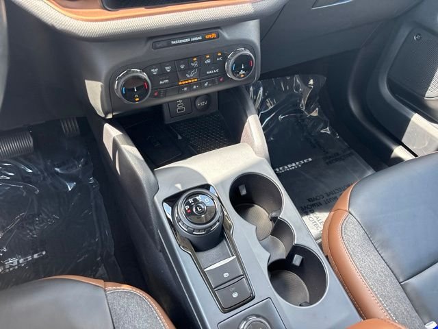 Used 2023 Blue Ford Outer Banks image 27