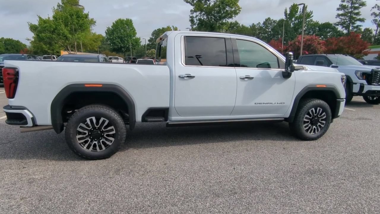 2026 GMC Sierra 2500HD Denali Ultimate - Photo 9