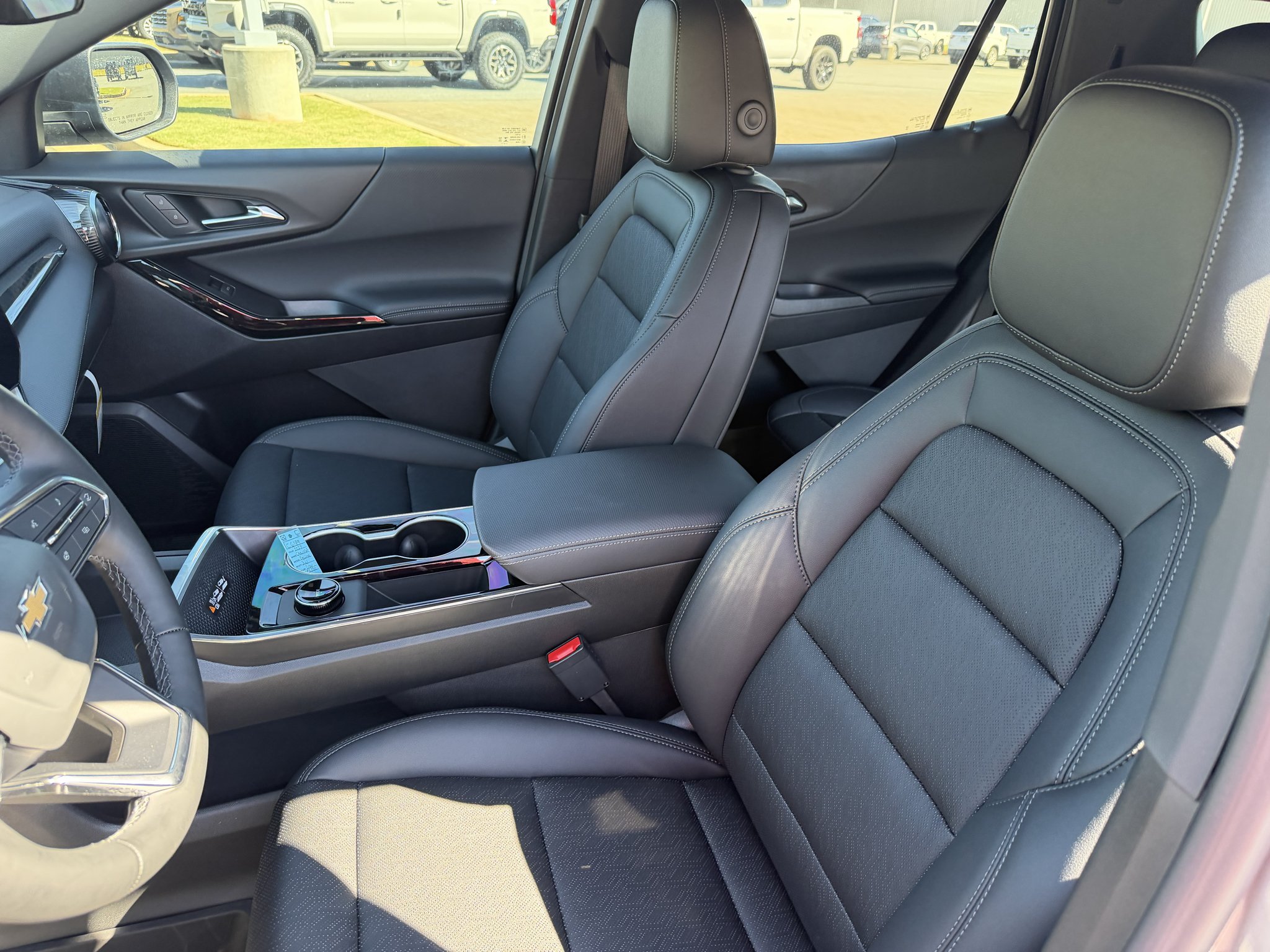 2027 Chevrolet Equinox LT - Photo 41