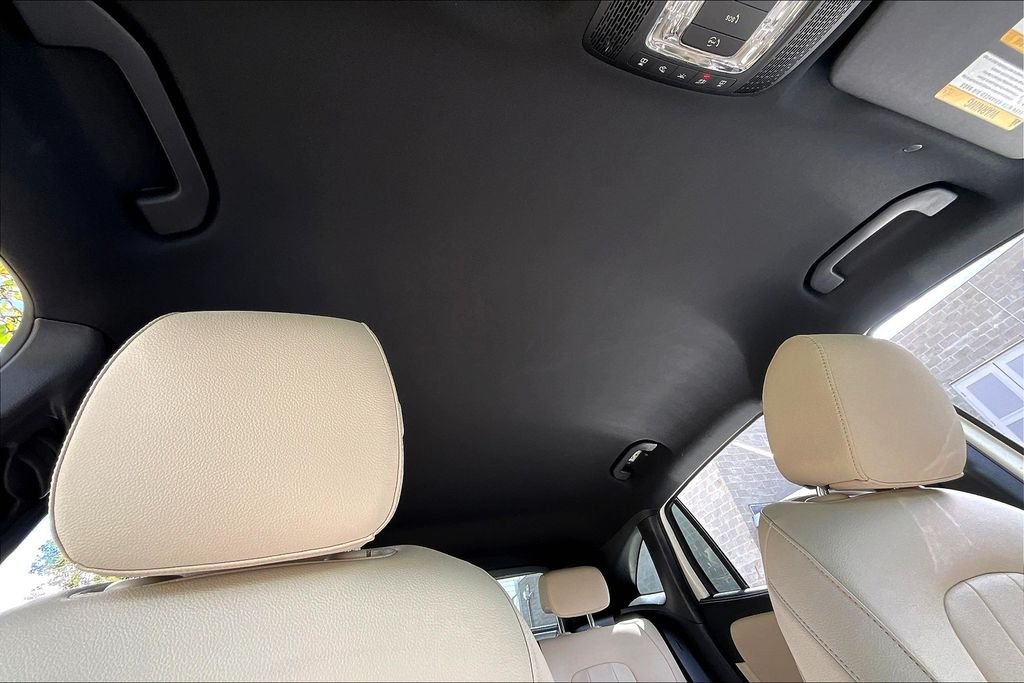 Certified Used 2025 White Mercedes-Benz GLA 250 image 17