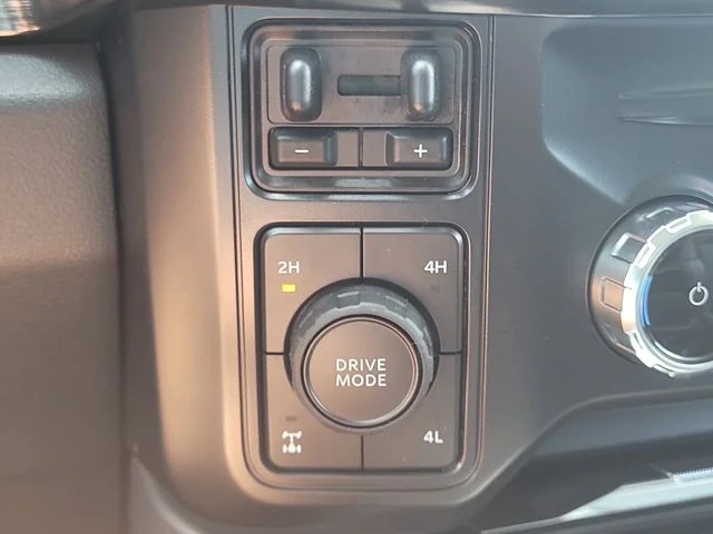 New 2026 Avalanche Ford Lariat image 29