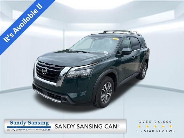 2025 Nissan Pathfinder SL 2WD's photo