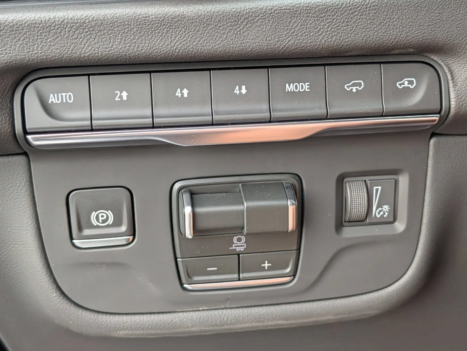 2026 Cadillac Escalade Sport - Photo 17
