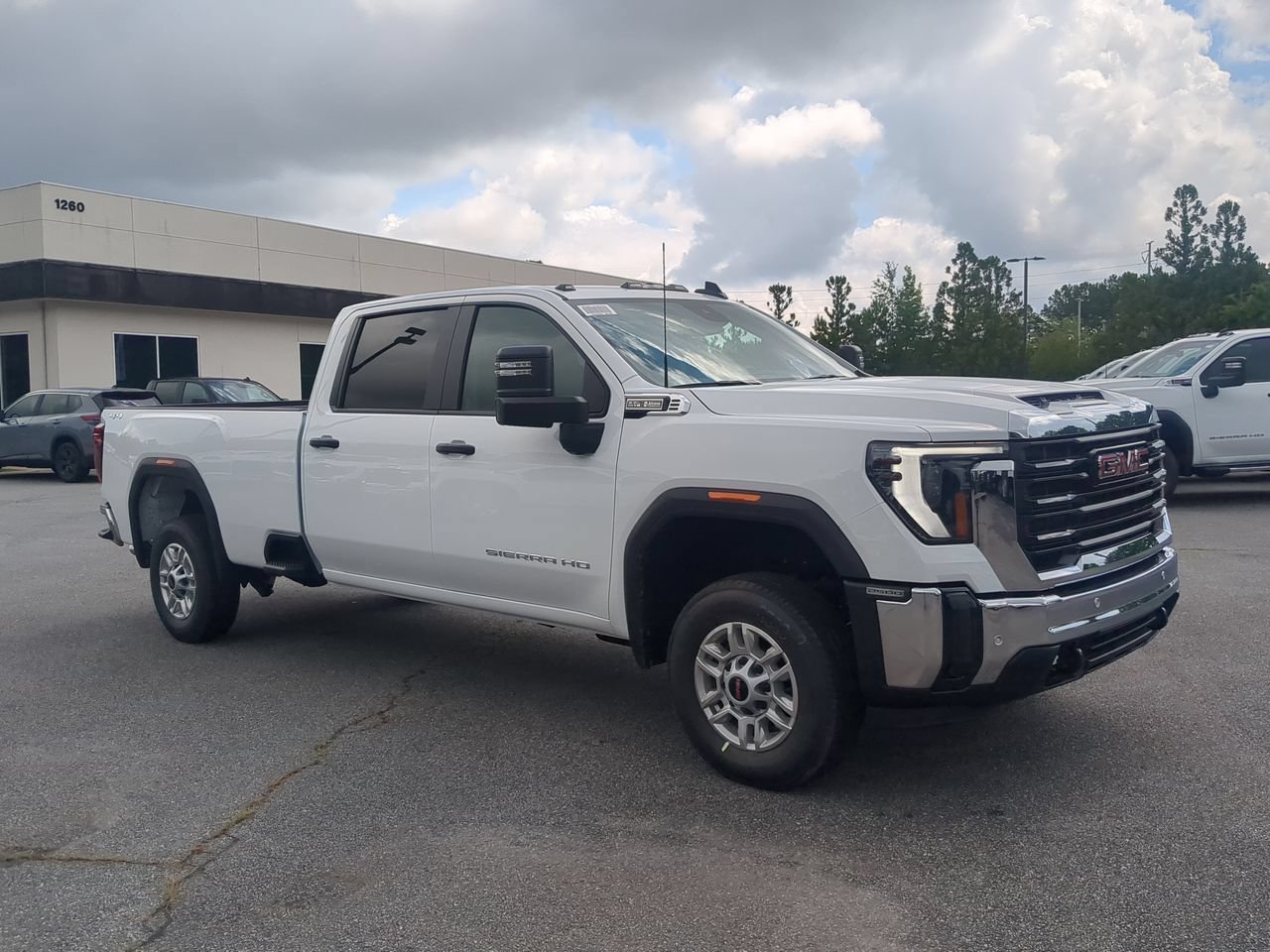 New 2026 Summit White GMC Pro image 2