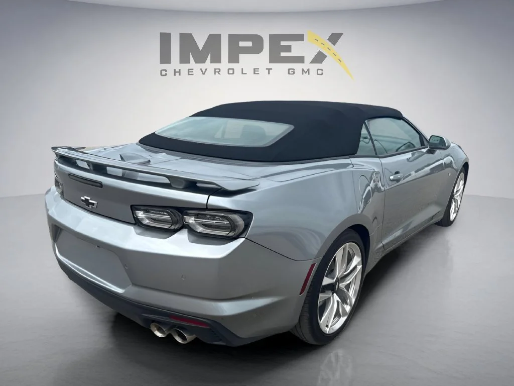 Used 2024 Sharkskin Metallic Chevrolet 3LT image 5