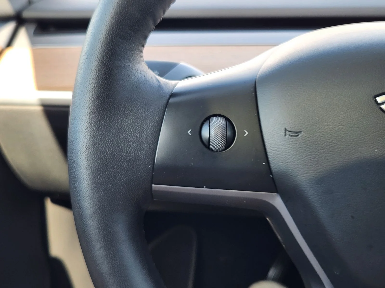 Used 2023 White Tesla Long Range image 27