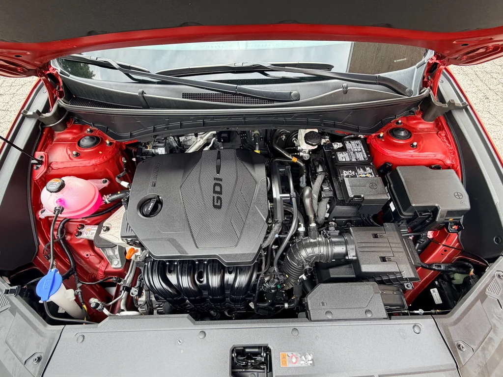 Used 2025 Ultimate Red Hyundai SEL image 32