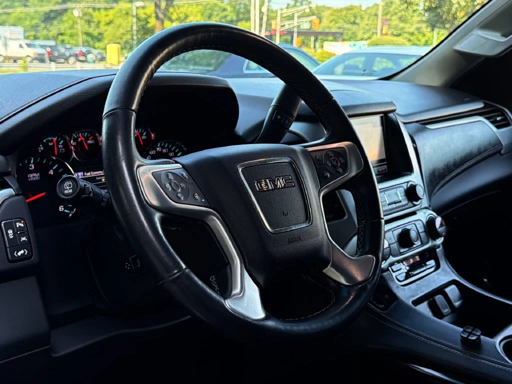 Used 2019 Black GMC SLT image 27
