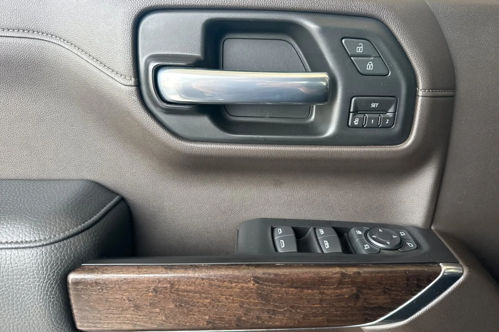 Used 2020 Onyx Black GMC Denali image 12