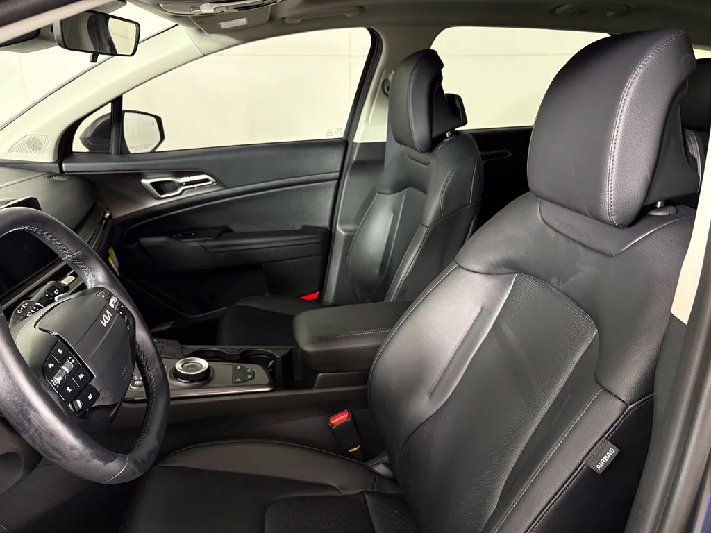 New 2027 Gravity Gray Kia EX image 18
