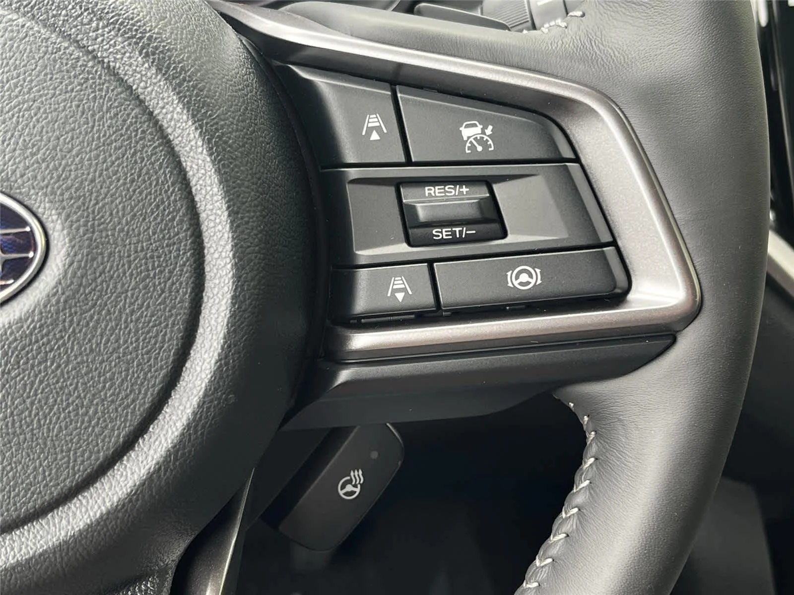 New 2026 CRYSTAL WHITE PEARL Subaru Touring 7-Passenger image 32