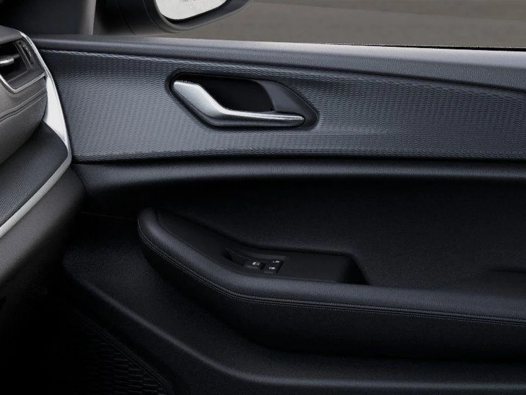 New 2025 Gray Jeep Laredo X image 25