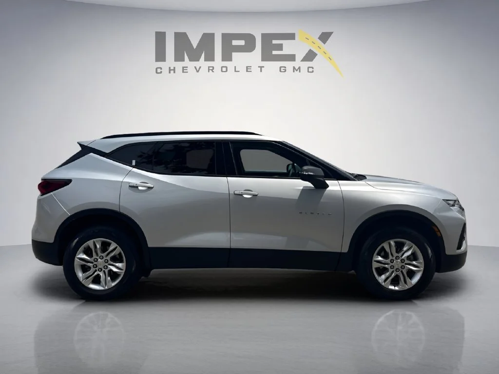 Used 2022 Silver Chevrolet LT image 6