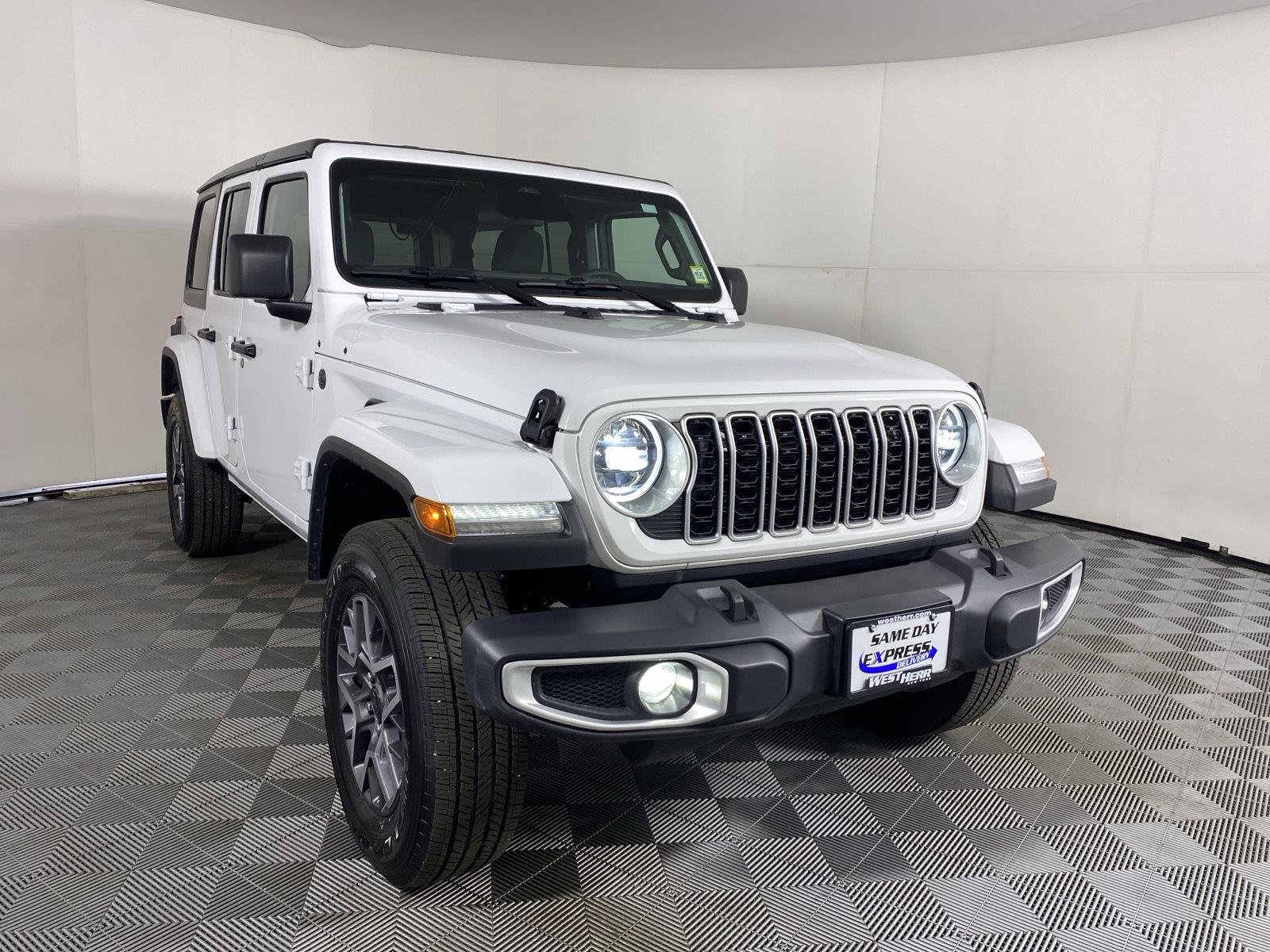 Used 2026 Bright White Jeep Sahara image 14