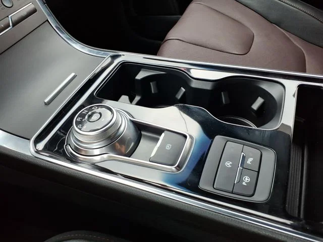 Used 2020 Black Ford Titanium image 29