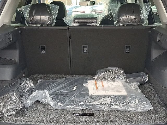 New 2026 Gray Volkswagen 2.0T SE image 14