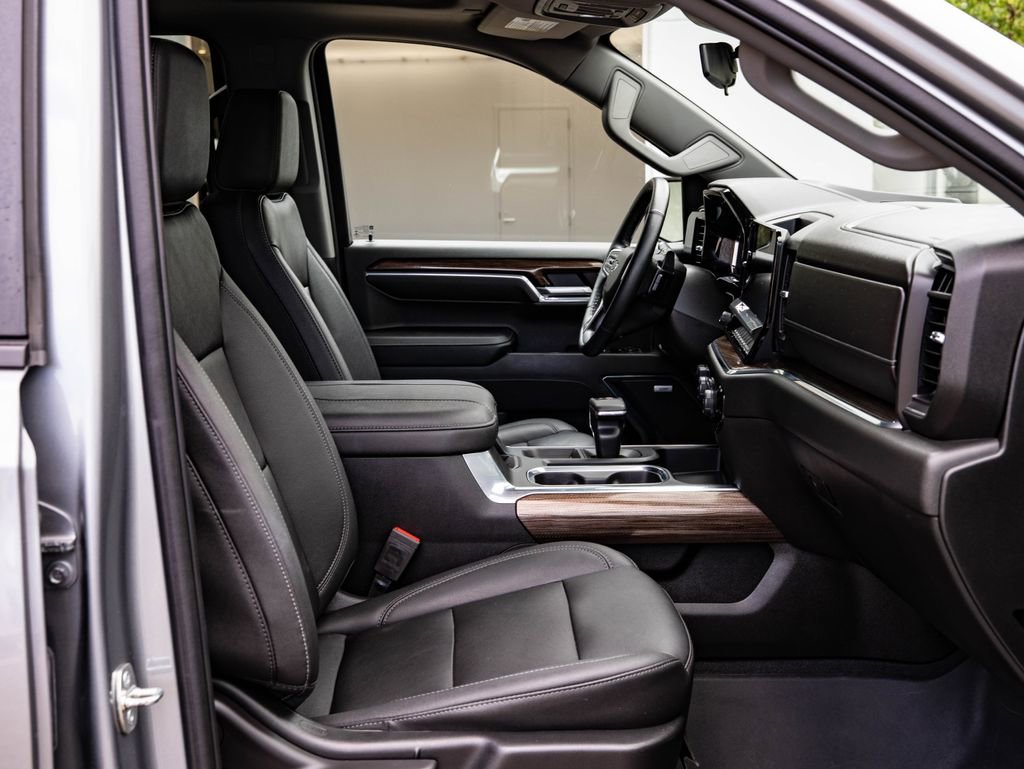 Used 2023 Sterling Gray Metallic Chevrolet RST image 26