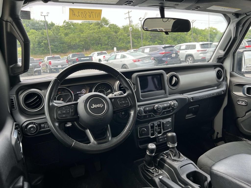 Used 2021 White Jeep Unlimited Willys image 19