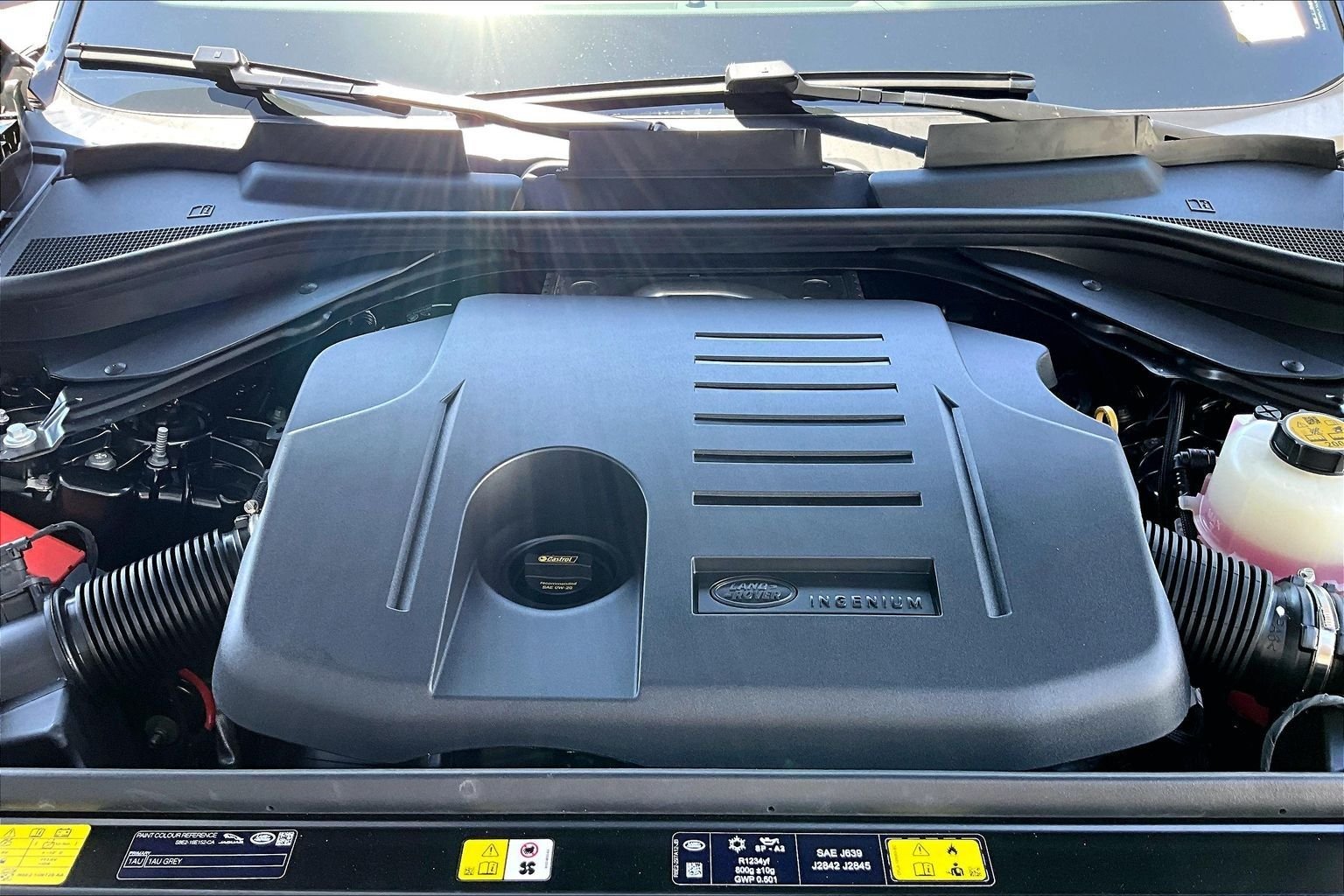 New 2026 Carpathian Grey Land Rover SE image 11