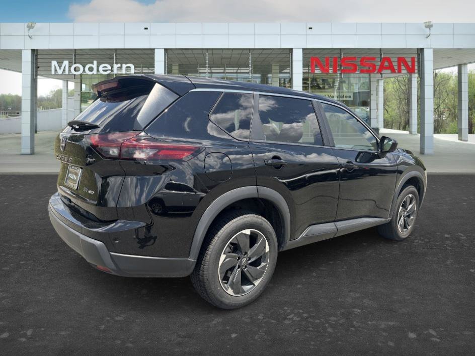 Certified Used 2024 Super Black Nissan SV image 5
