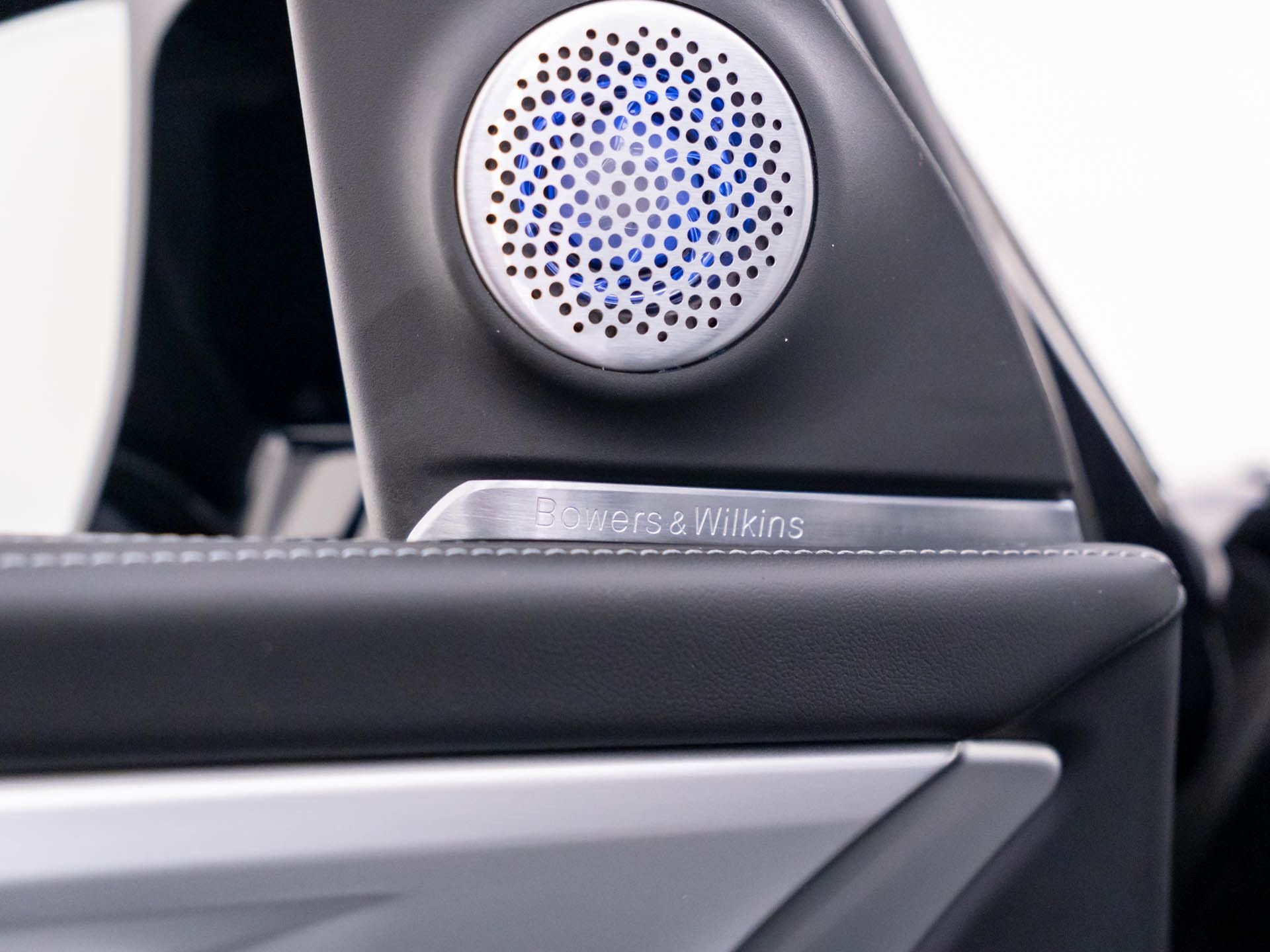New 2026 Carbon Black Metallic BMW Label image 14