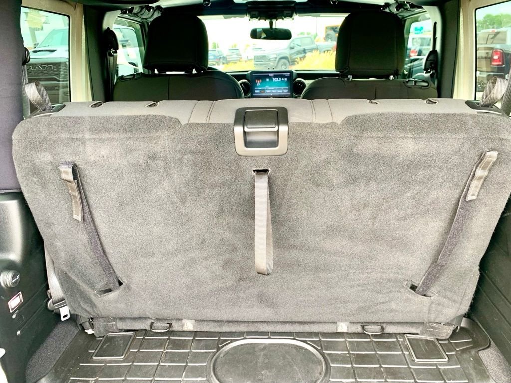 Used 2018 White Jeep Sport image 18