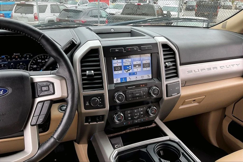 Used 2019 Ruby Red Metallic Ford Lariat image 5