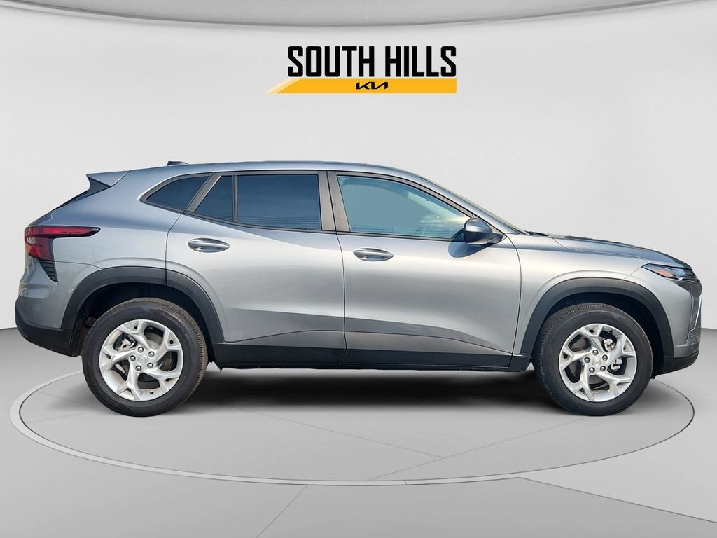 Used 2025 Gray Chevrolet LS image 6