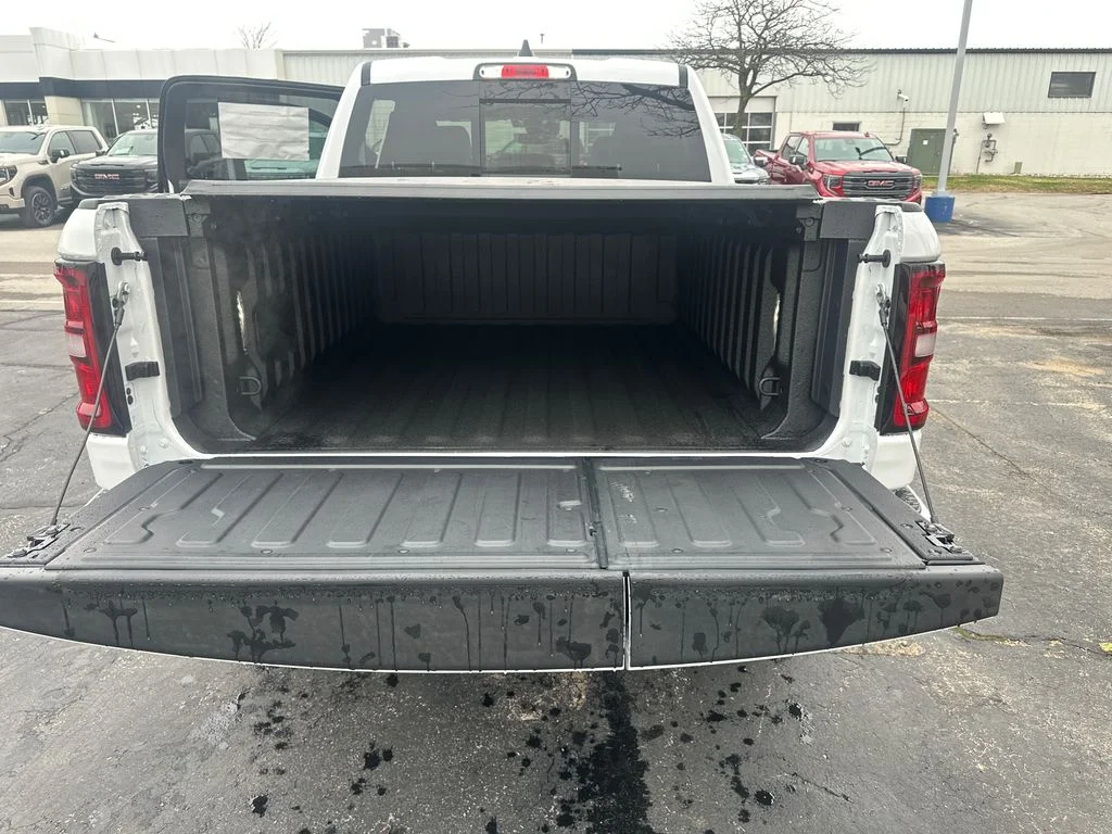 2026 RAM 1500 Laramie - Photo 27