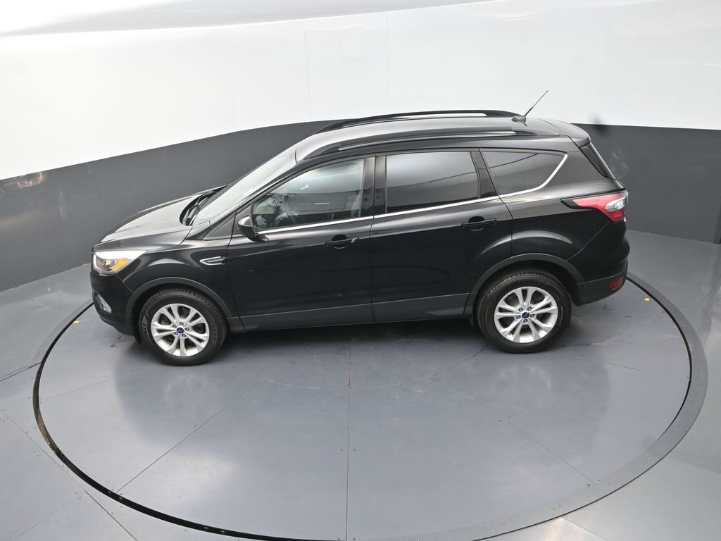 Used 2018 Black Ford SE image 18