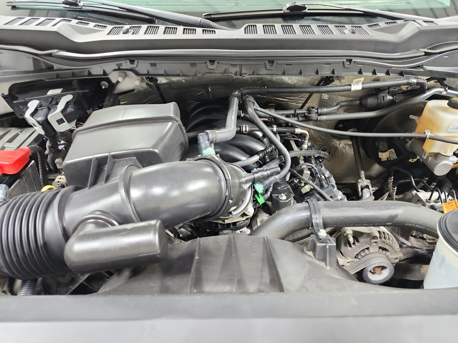 Used 2023 Oxford White Ford XL image 18