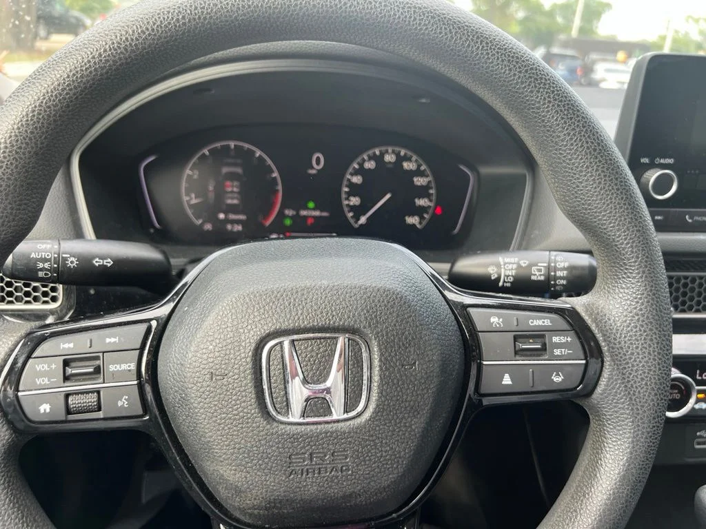 Used 2022 Meteorite Gray Metallic Honda LX image 30