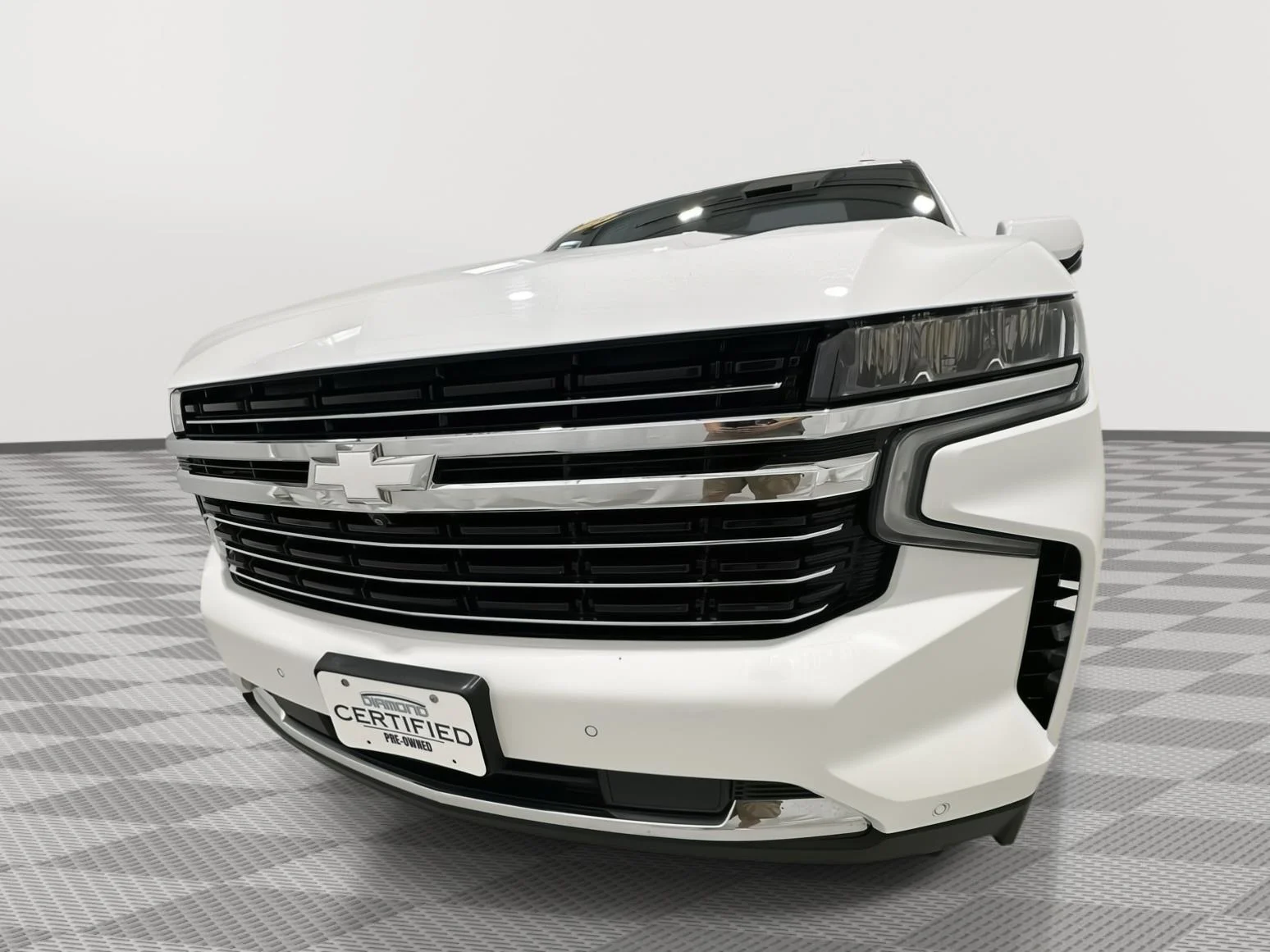 Used 2023 Summit White Chevrolet LT image 28