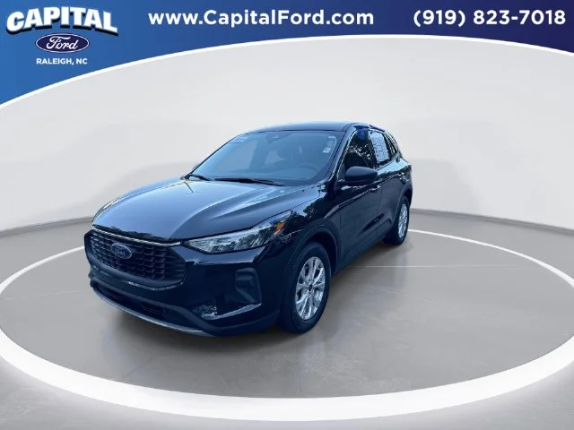 Used 2023 Black Ford Active image 4