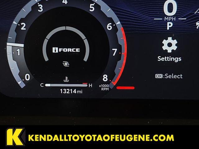 Certified Used 2025 OXIDE BRONZE ME. Toyota  image 13