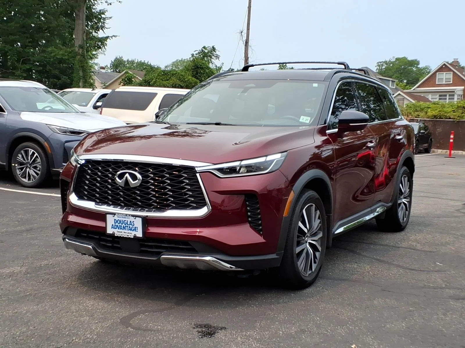 Certified Used 2022 Red INFINITI Autograph image 1