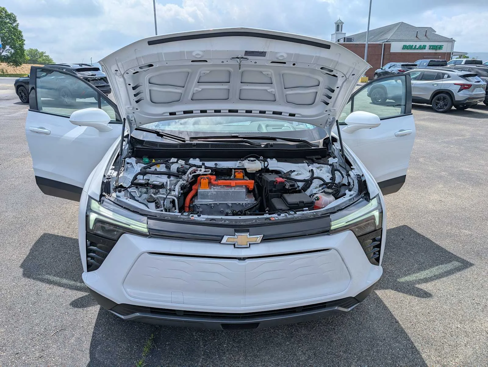 New 2025 Summit White Chevrolet AWD LT image 10