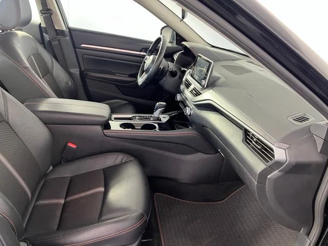 Used 2025 Black Nissan 2.5 SR image 36
