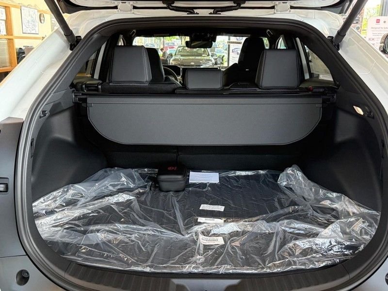 New 2026 Wind Chill Pearl Toyota XLE image 4