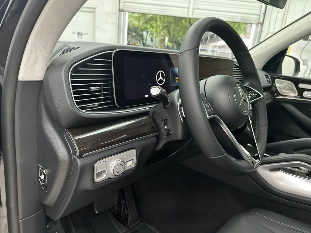 New 2026 Black Mercedes-Benz GLE 350 image 43