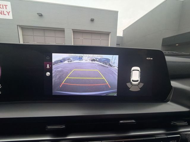Used 2024 Silver Kia S image 19