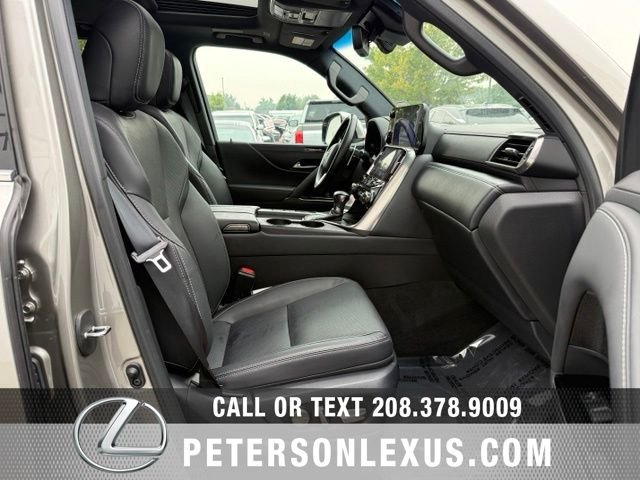 2023 Lexus LX Premium - Photo 13