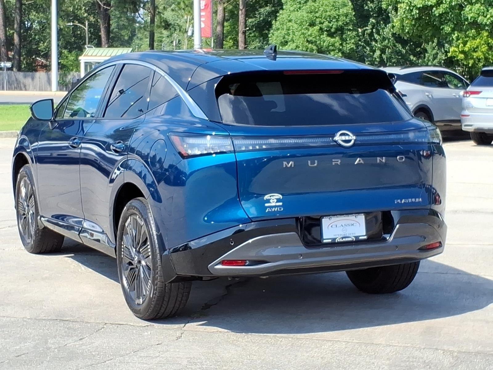 New 2026 Aurora Blue Pearl Metallic / Super Black Two-tone Nissan Platinum image 9