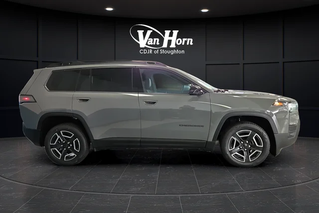 New 2026 Sting-Gray Clear-Coat Exterior Paint Jeep Limited image 8