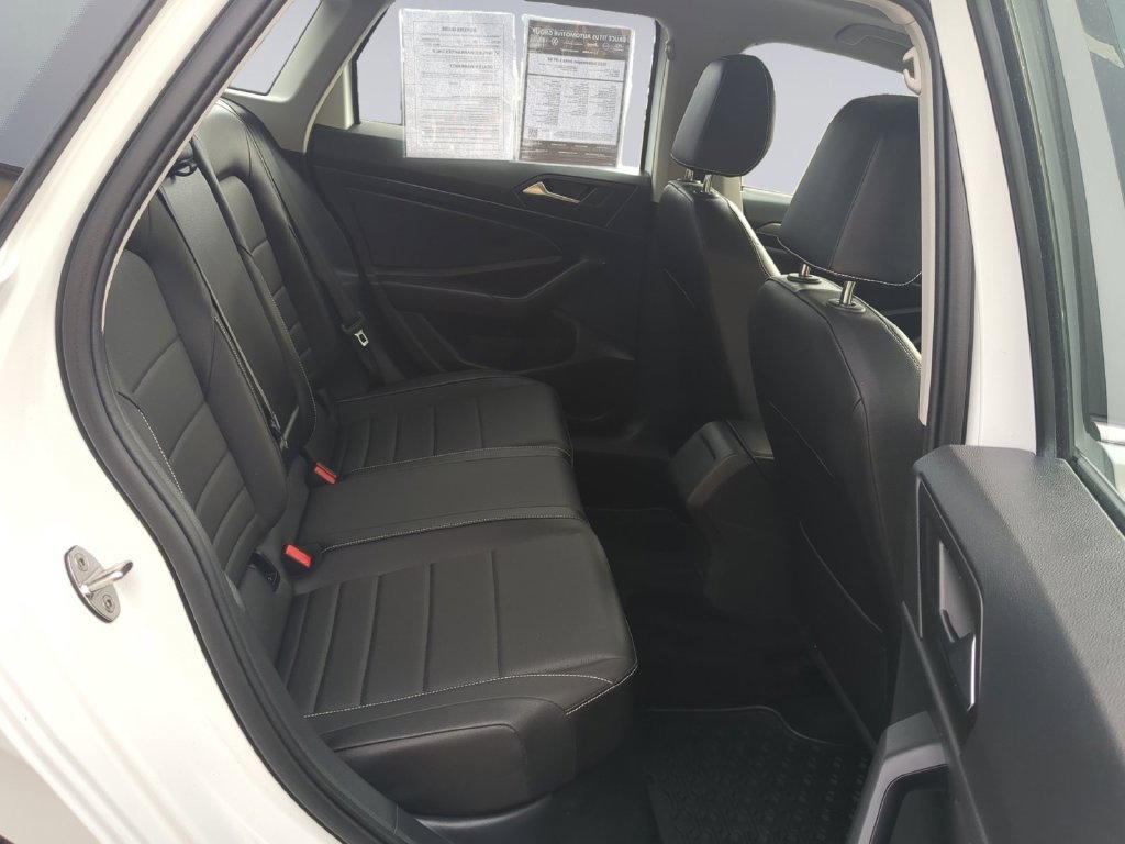 Used 2022 White Volkswagen 1.5T SE image 19