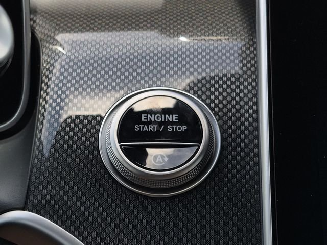 New 2026 Graphite Grey Metallic Mercedes-Benz GLC 300 image 32