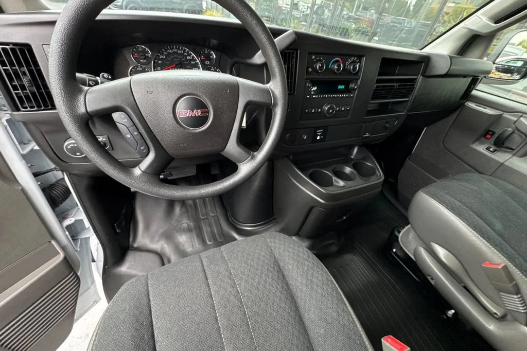 Used 2025 Summit White GMC Work Van image 13