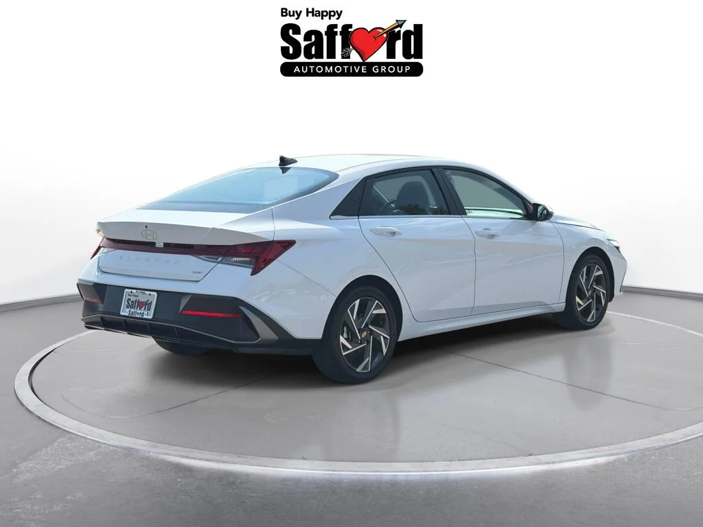 Used 2025 White Hyundai Limited image 20